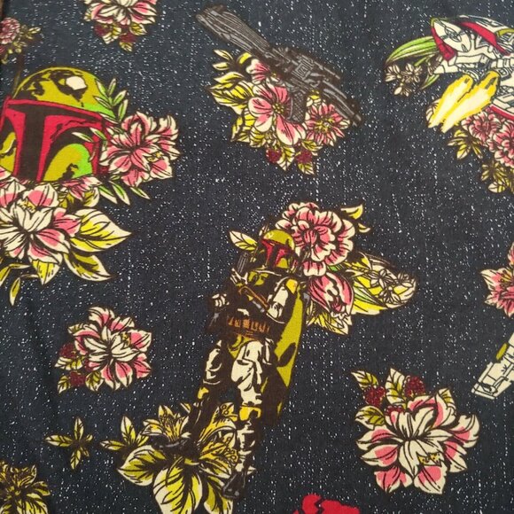Star Wars Boba Fett Shirt Small Tropical Galaxy Black Floral Stars Movie Nerd - Picture 5 of 8